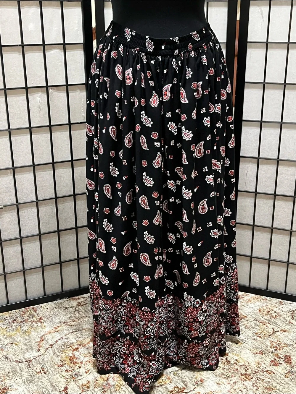 VINTAGE 90s Black AND RED Paisley Tiered Maxi Skirt by RHYTHM BLUE WOMEN SIZE XL
